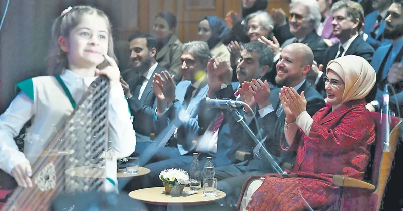 FUNDA KARAYEL Türkiye’nin ilk Türk Müziği okulunda geçen bir günüm!