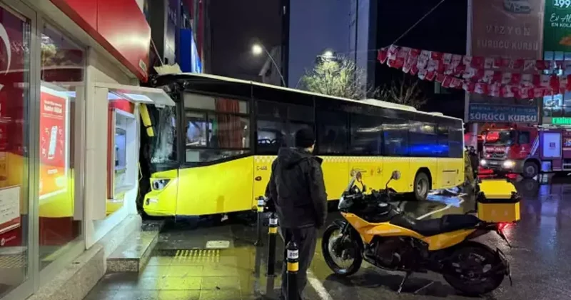 İstanbul da korkutan kaza: İETT otobüsü binaya daldı