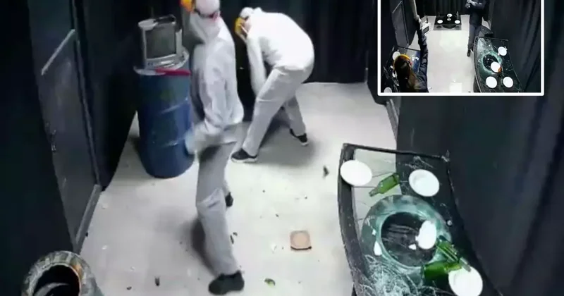 Hiç boş kalmıyor, bu eve gelen her şeyi kırıp döküyor