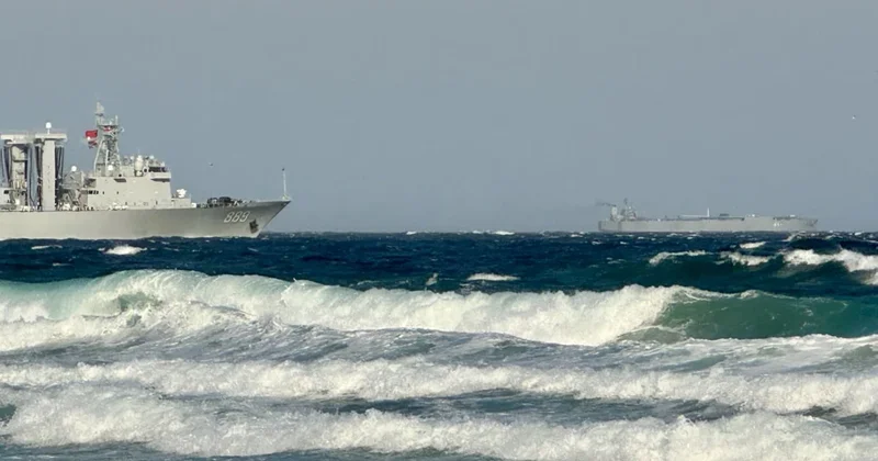 Dört ülke aynı anda savaş gemilerini denize indirdi! 16 Ocak a kadar tüm dünyaya kafa tutacaklar Sözcü Gazetesi