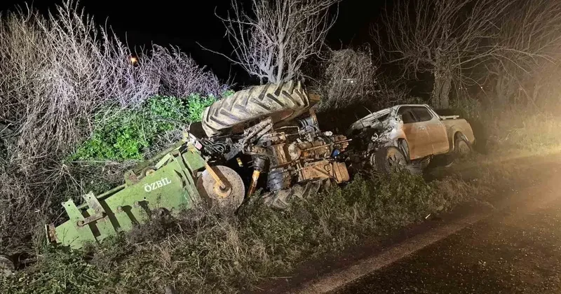 İzmir’de pikap traktöre arkadan çarptı: 2 yaralı