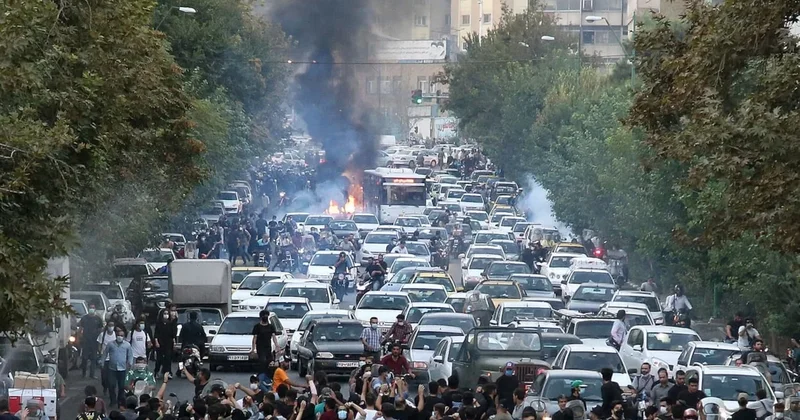 İran da sokaklar karıştı: Ölü sayısı 500 ü geçti Sözcü Gazetesi