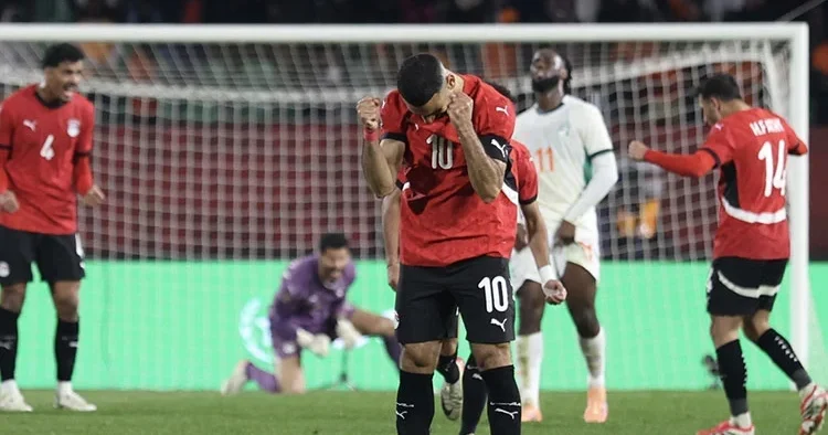 Salah sahne aldı, Mısır Afrika Kupası nda yarı final dedi