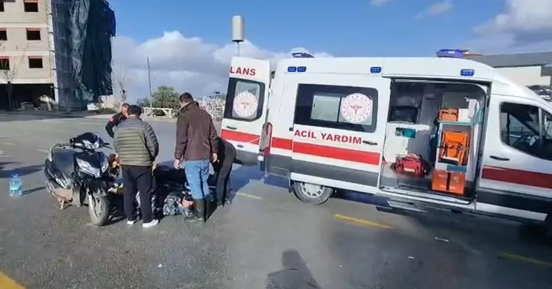 Otomobil ile çarpışan motosiklet sürücüsünün bacağı kırıldı