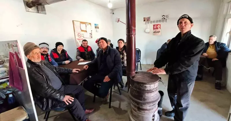 Çiftçiye aşılama çalışmaları, sulama yöntemleri ve desteklemeler anlatıldı