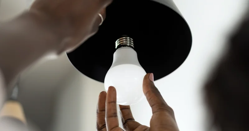 Küçük alışkanlıklar, büyük tasarruf: Evde elektrik faturasını azaltmanın yolları