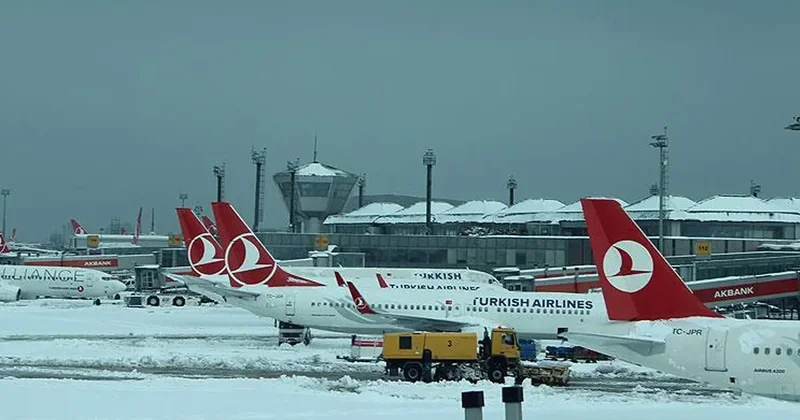 İstanbul da kar alarmı! THY ve AJet ten sefer iptalleri