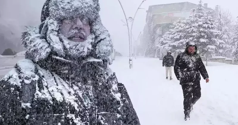 AKOM saat verdi, İstanbul a yoğun kar geliyor: Okulların tatil olmasında fayda var
