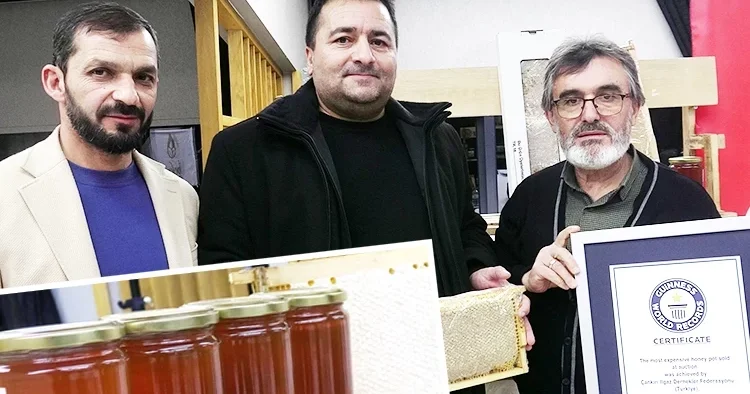 İş adamı tarafından satın alındı! Kilosu tam 11 bin 118 avro Bu yöredeki bal dünyanın en pahalı balı unvanını kazandı
