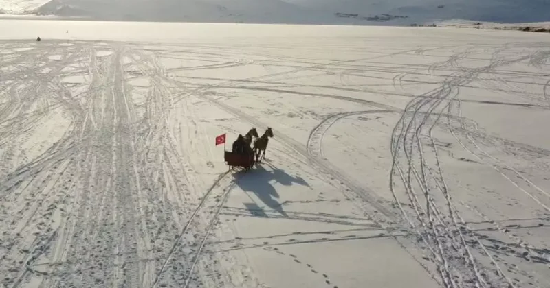 Çıldır Gölü’nde atlı kızak heyecanı başladı