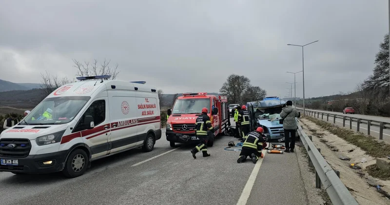 Çorum da minibüs ile tır çarpıştı: 1 ölü, 2 yaralı