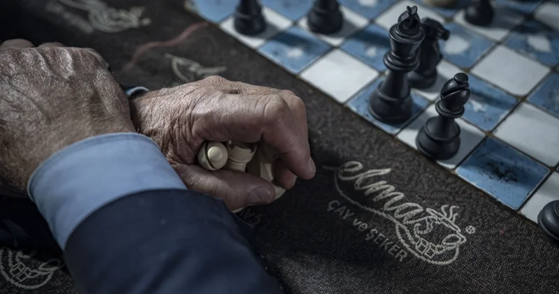 Son dakika: Müdavimlerinin buluşma noktası: Satrançlı kahvehane Son dakika haberleri