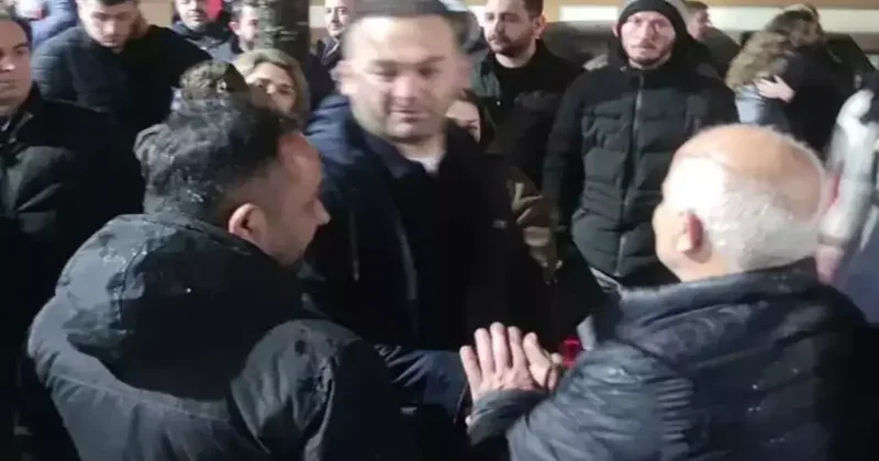 CHP li başkanından 16 yaşındaki kıza taciz! Ahlaksız mesajlar