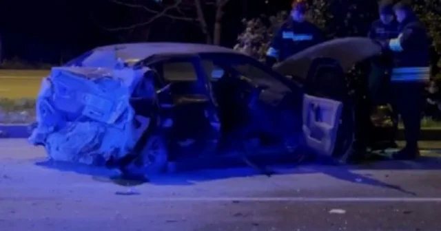 Yoldan çıkıp karşı şeride geçen otomobil ile TIR çarpıştı; 2 yaralı Samsun Haberleri