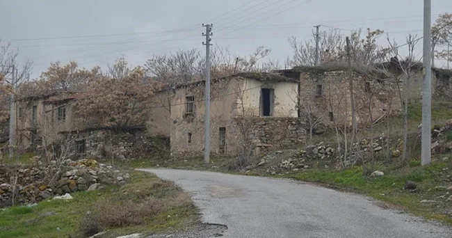 Türkiye nin 3 köyünde sadece birer kişi yaşıyor! İşte Türkiye nin en kalabalık köyü