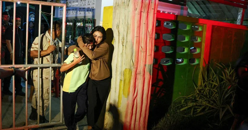 Tayland daki okulda öğretmen ve öğrencileri rehin alan saldırgan yakalandı