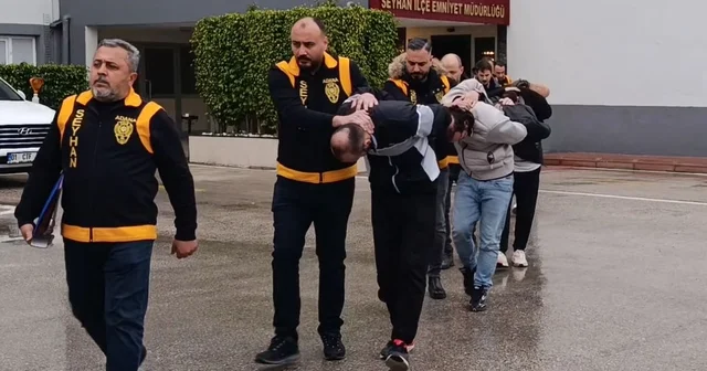 Kredi puanı yüksek kişilerin kimlik bilgilerini kopyalayıp 10 milyon liralık dolandırıcılık yapan 12 şüpheli tutuklandı Adana Haberleri