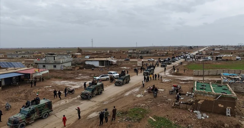 Suriye ordusu, mutabakat kapsamında Haseke kenti çevresinden çekilmeye başladı