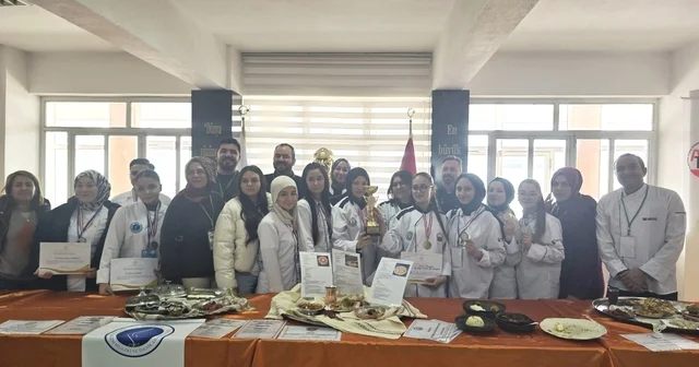 Kütahya nın 4 meslek lisesi Uluslararası Gastronomi Yarışması nda madalya kazandı Kütahya Haberleri