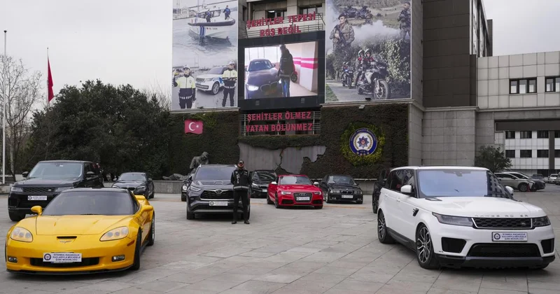 İstanbul da lüks otomobil kaçakçılığı operasyonu: 14 gözaltı