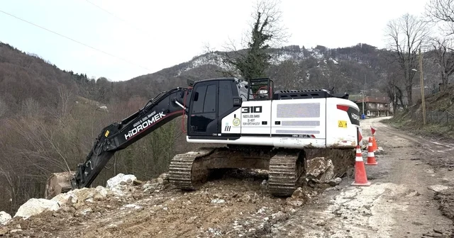Anında müdahale edildi heyelanın izleri giderildi Düzce Haberleri