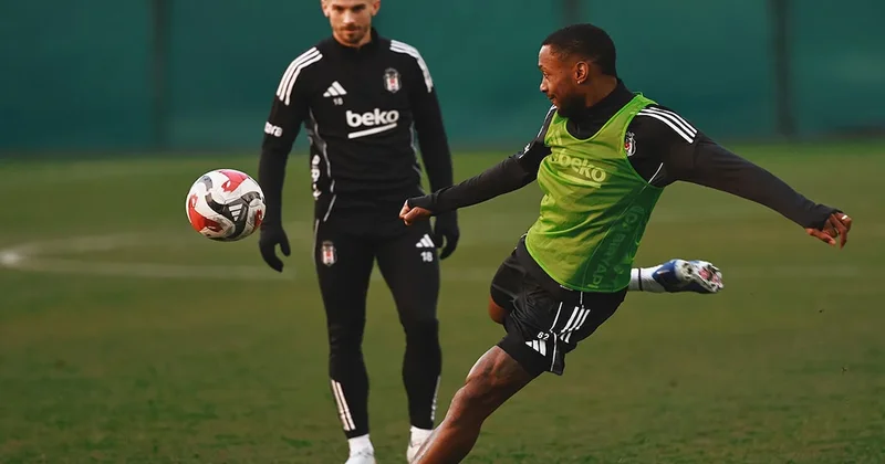 Beşiktaş ın son transferi teknik direktörün biletini kesti Sözcü Gazetesi