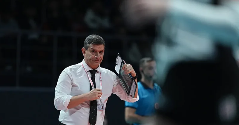 Beşiktaş, başantrenör Lorenzo Micelli ile sözleşme yeniledi