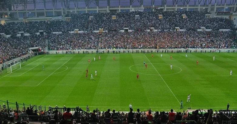 Amedspor da Sakaryaspor maçına bayrak çağrısı