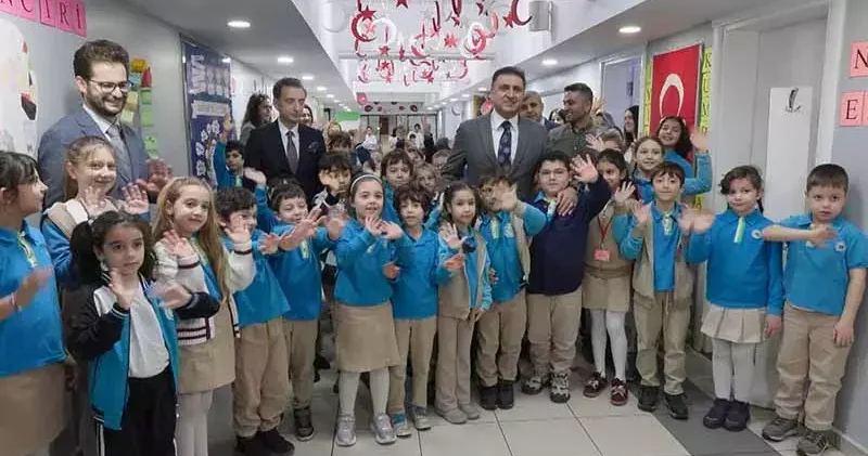 İstanbul İl Milli Eğitim Müdürü Yentür: Akran nezaketi kavramını çok önemsiyoruz