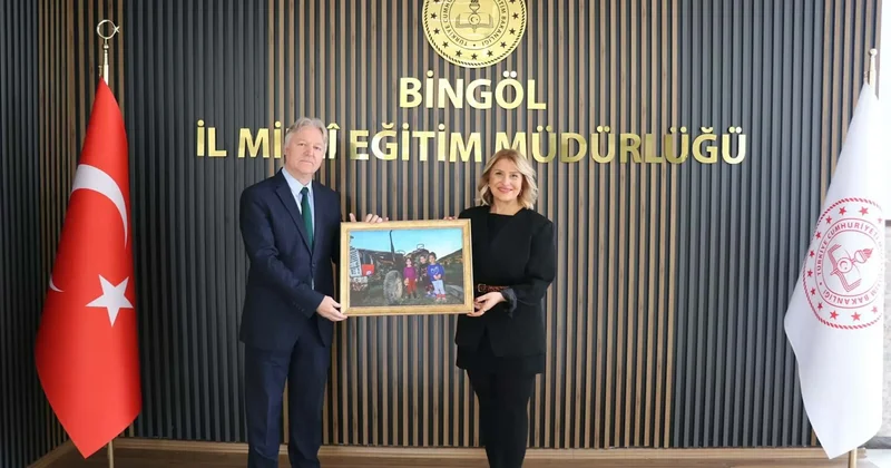 Bingöl’deki köy okullarında okuyan öğrencilerle dayanışma