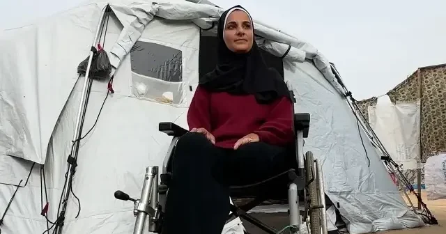 İsrail saldırılarında uzuvlarını kaybeden Gazzeli öğretmen yaşam mücadelesi veriyor VİDEO İZLE