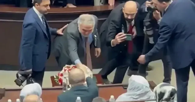 Murat Yetkin’den sonra Ruşen Çakır: Muhaliflerin Erdoğan’a “görünme” performansı VİDEO İZLE