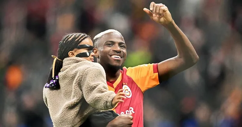 Osimhen den koreografi açıklaması: Galatasaray taraftarıyla birlikte biz bir aileyiz