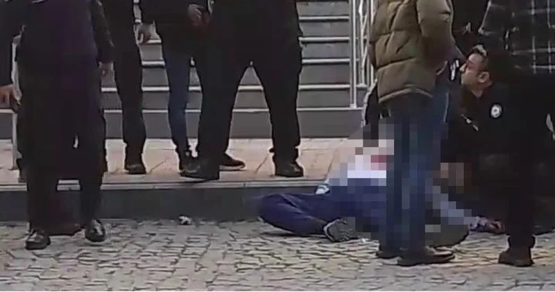 Adliye önünde cinsel istismar cinayeti! Kalbinden bıçakladı Son dakika haberleri