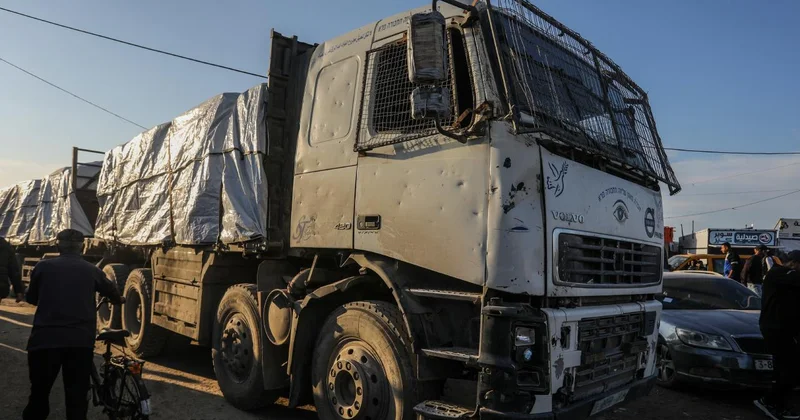 Katil İsrail, Gazze’ye insanı yardım ve gıda sevkiyatını yüzde 10’a düşürdü