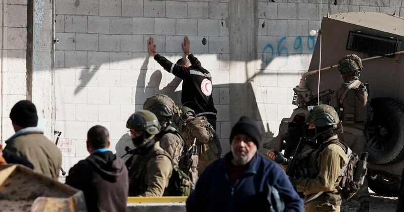 İsrail hapishanelerindeki Filistinli esir sayısı mart ayı itibarıyla 9 bin 500’ü aştı