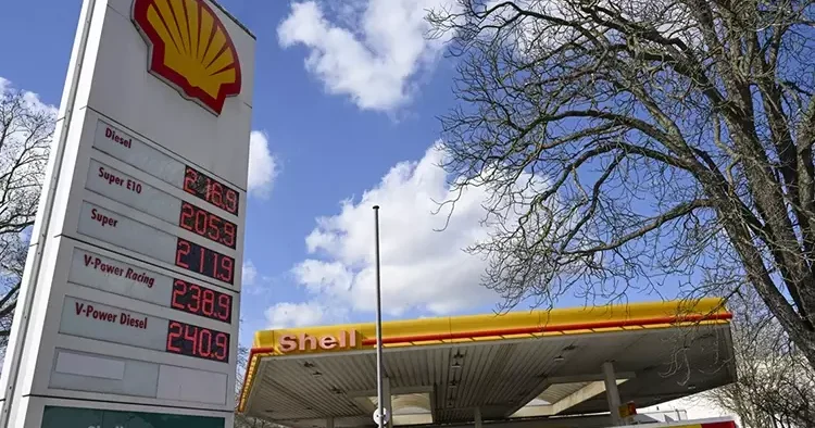 Almanya dan akaryakıt zamlarına ilişkin yeni karar