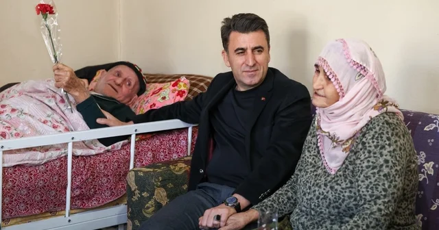 Vali Aygöl, kendisine patik hediye eden Hatun teyze ile bir araya geldi Tunceli Haberleri