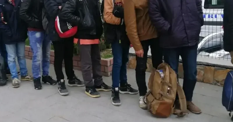 Edirne ve Kırklareli nde 10 düzensiz göçmen yakalandı Edirne Haberleri