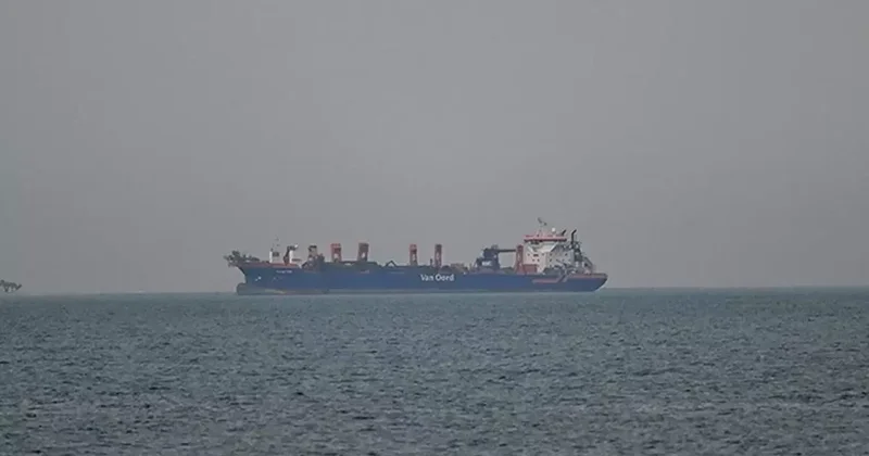 Hürmüz Boğazı nda kaç Türk gemisi var? Bakan Uraloğlu rakam verdi