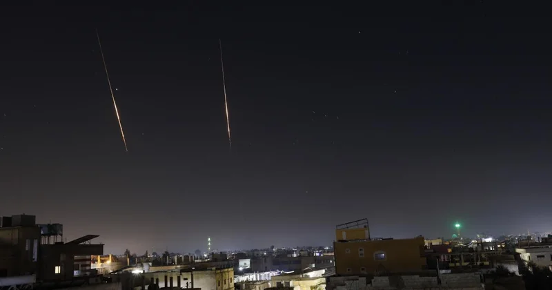 İran ordusu: ABD İsrail üslerine en yoğun operasyon düzenlendi