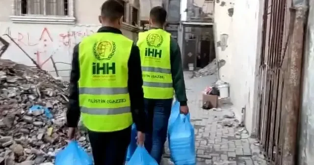 İHH Gazze de her gün 165 bin kişiye iftar veriyor VİDEO İZLE