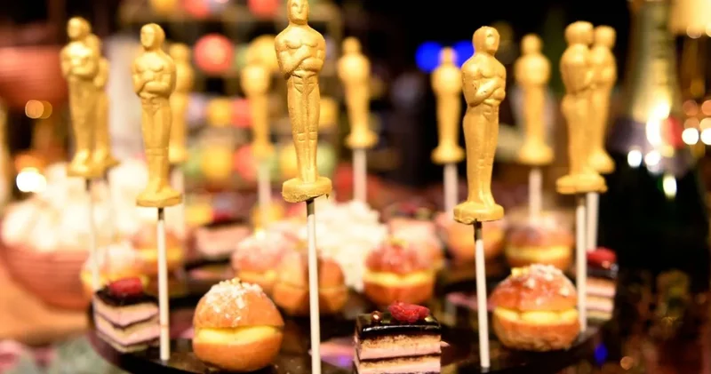 Bütün yıl zayıflama hapı içen Hollywood elitlerinin zengin Oscar menüsü açıklandı