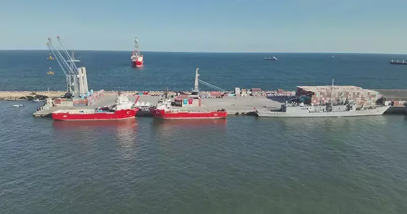 Somali’de ‘Çağrı Bey Ultra Derin Deniz Petrol Sondaj Sahası Gemi Karşılama Töreni’ düzenlendi