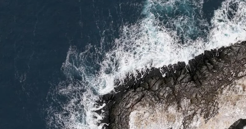 Fırtınadan kaçarken hiç bilinmeyen bir ada keşfettiler Sözcü Gazetesi