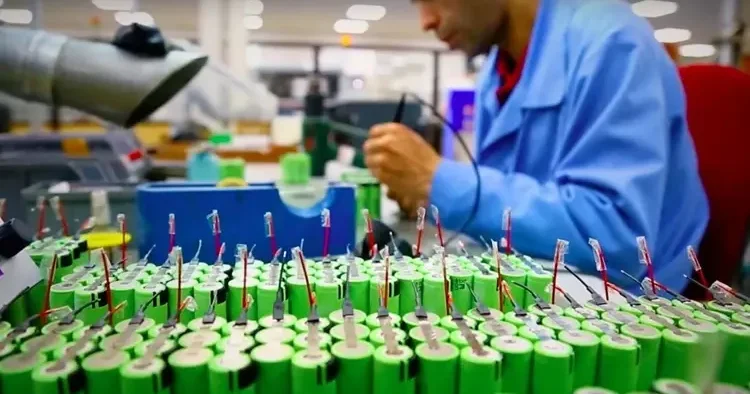 KAAN, HÜRJET ve GÖKBEY in kalbi ona emanet! Ambargolara meydan okuyor