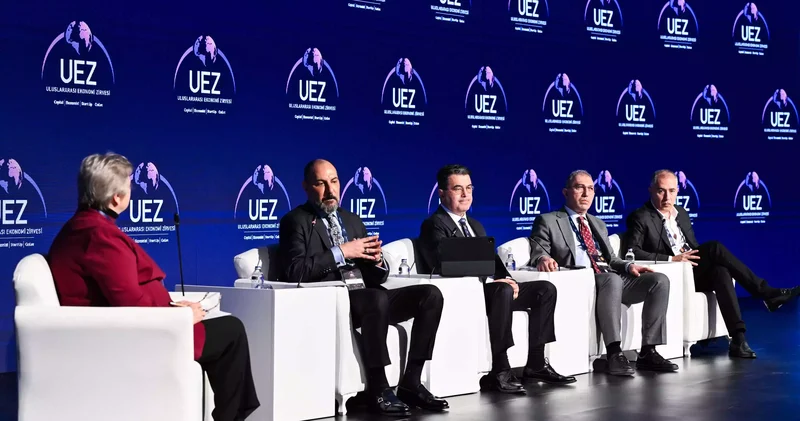 Belirsizliğin normalleştiği bu dönemde liderlik ön plana çıkıyor