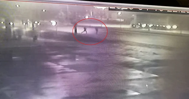 Yola düşen telefonunu almak isterken otomobilin çarptı Bursa Haberleri