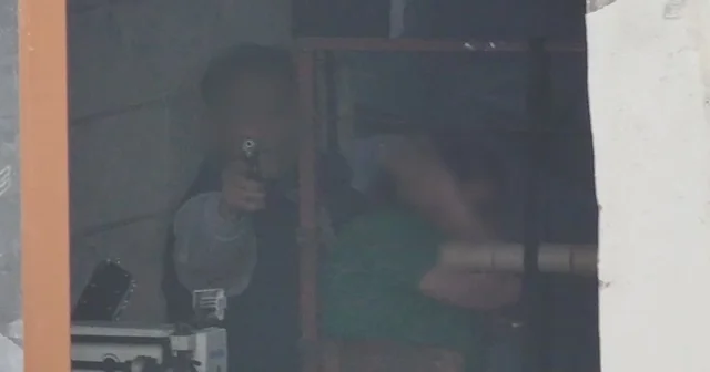 Gaziantep teki rehine olayı adım adım dron kamerasında Gaziantep te hareketli dakikalar: 5 kişiyi rehin aldı, polise ateş açtı, yakalandı Gaziantep Haberleri