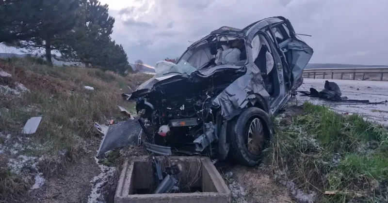 Aynı yolda peş peşe feci kazalar: 1 ölü 3 yaralı